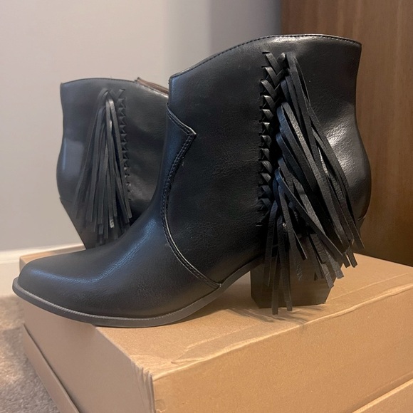 Genuine leather booties - Picture 2 of 9